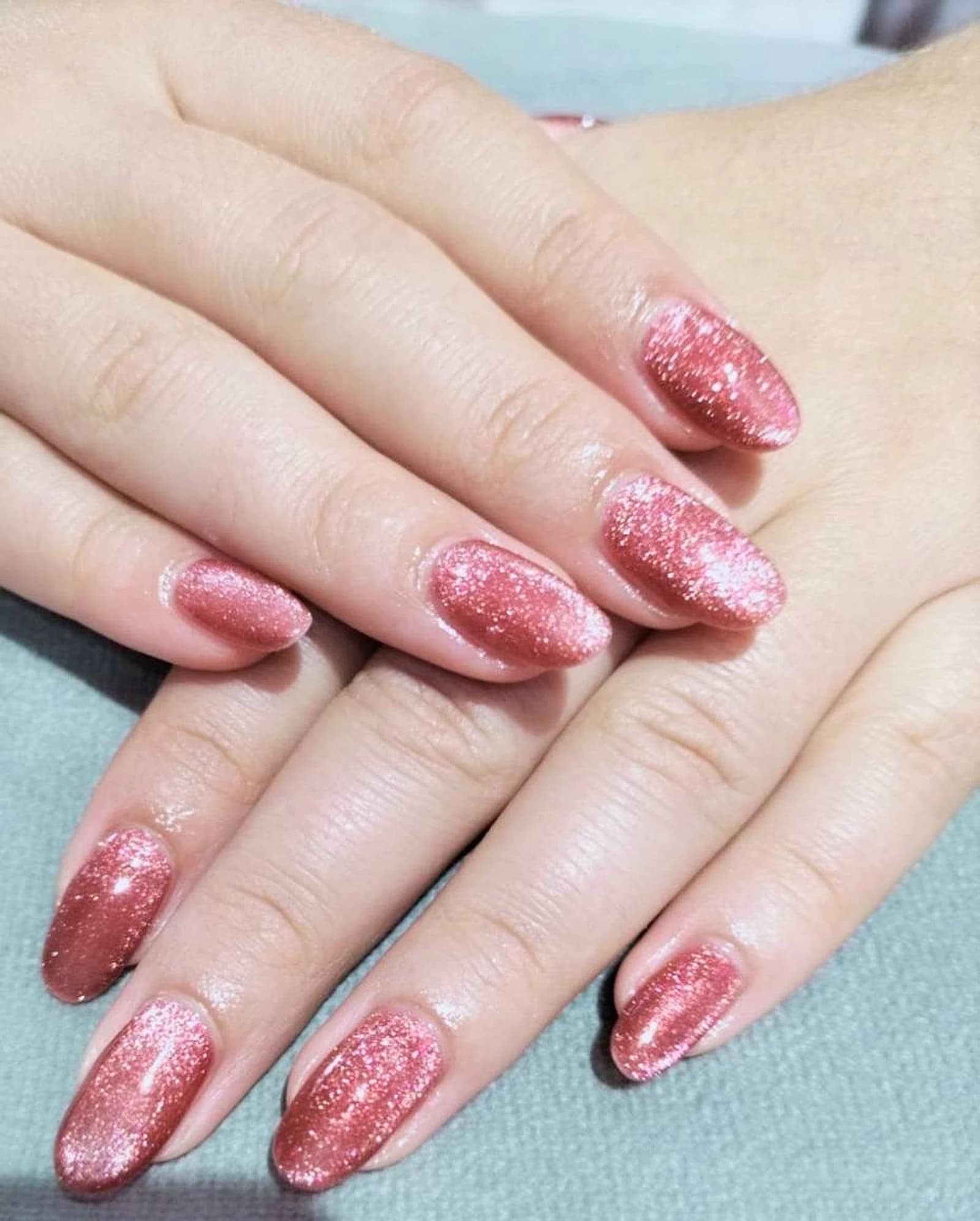 เล็บสีชมพูกลิตเตอร์ งานทำเล็บที่ Nail Kawaii Asoke
